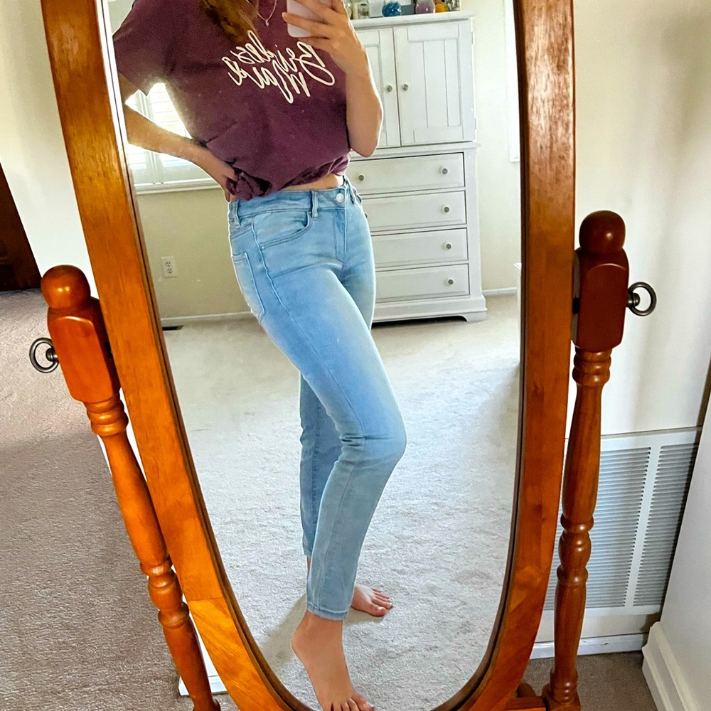 Size 7 Garage Light Wash Jeans